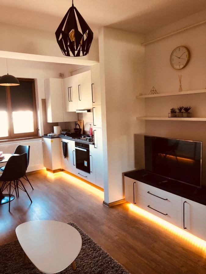 Kolonaki Domus Apartment 3 Iasi Exteriör bild